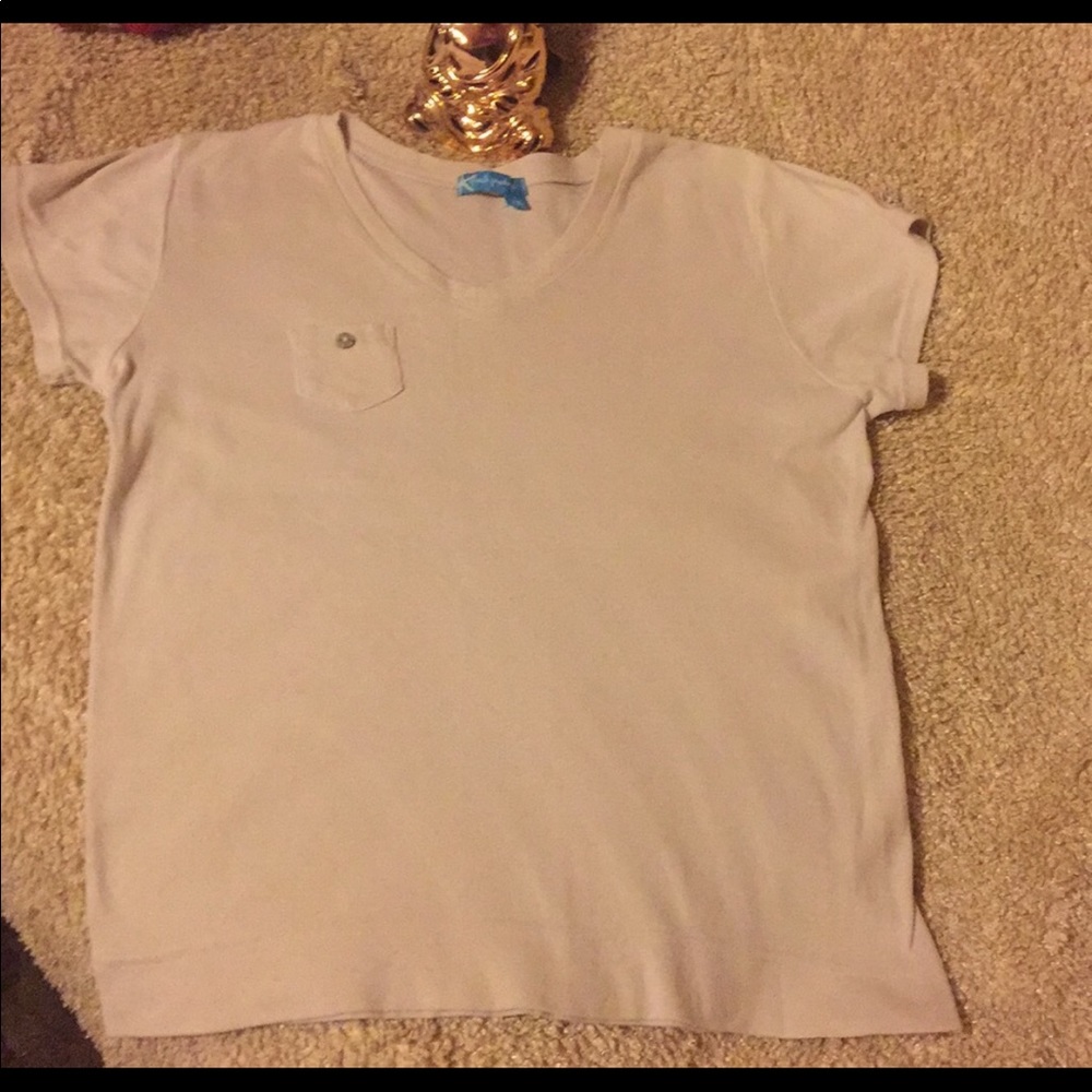 Fresh produce t shirt with front pocket size large